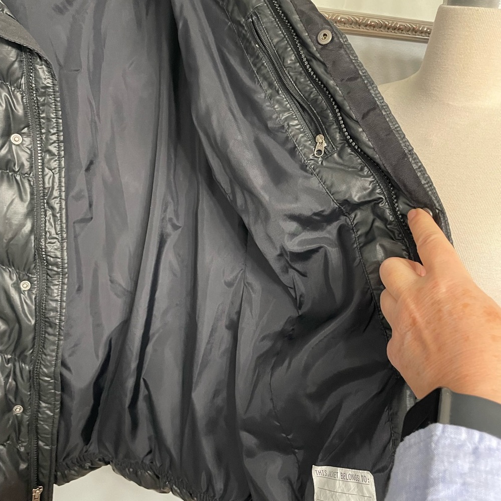NWOT The North Face Girls Black Puffer Coat XL /18 - Picture 10 of 13